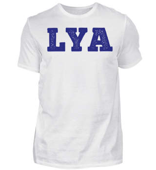 Shirt mit LYA Druck.