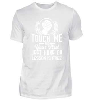 Touch me - first Jeet Kune Do lesson